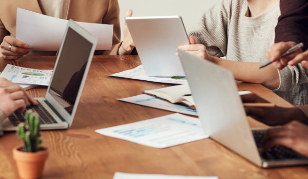 精选2024年最具创意公司名字 独特好听的品牌名字