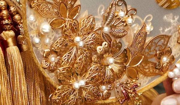 2025年农历四月二十一是最好最吉利的搬家日子吗 搬家吉时老黄历查询